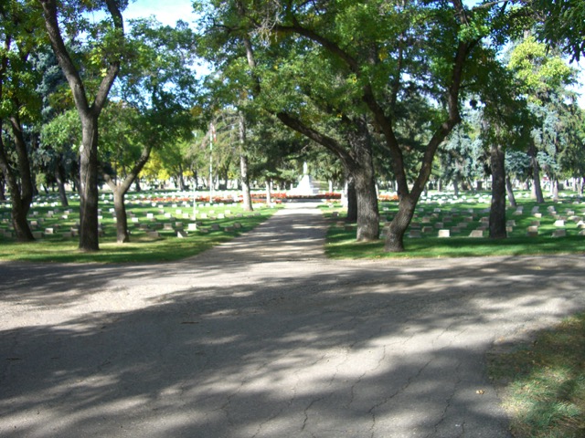 regina-cemetery-soldiers