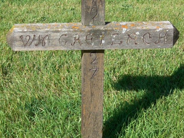 regina-grave-wooden-cross-2